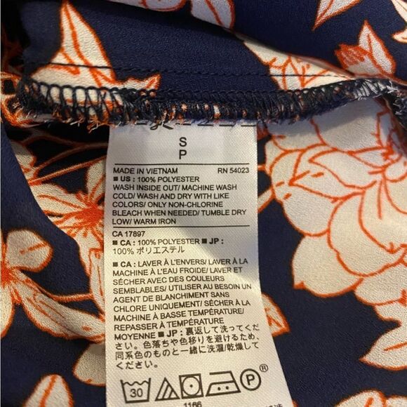 BANANA Republic Floral Blouse Size Small - Picture 5 of 5